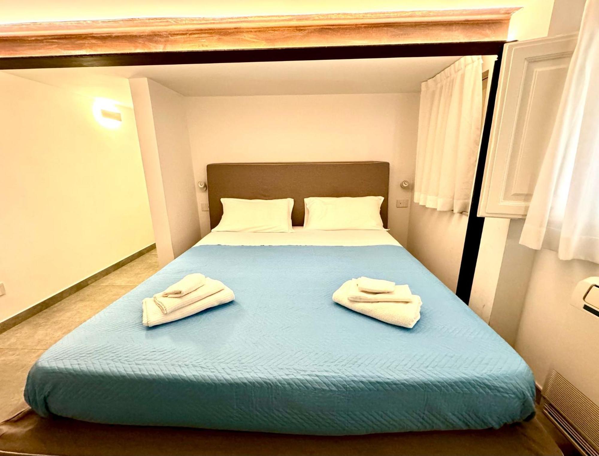 Cortile Nobile Luxury Suites Катания Екстериор снимка