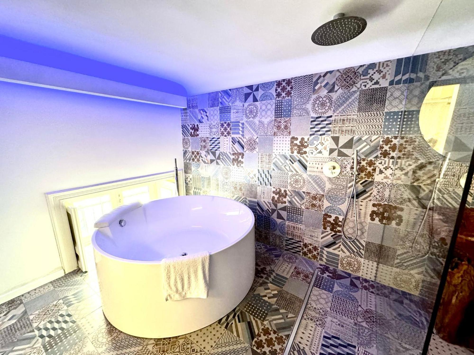 Cortile Nobile Luxury Suites Катания Екстериор снимка