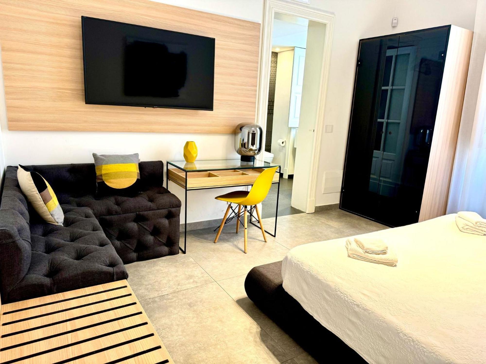 Cortile Nobile Luxury Suites Катания Екстериор снимка