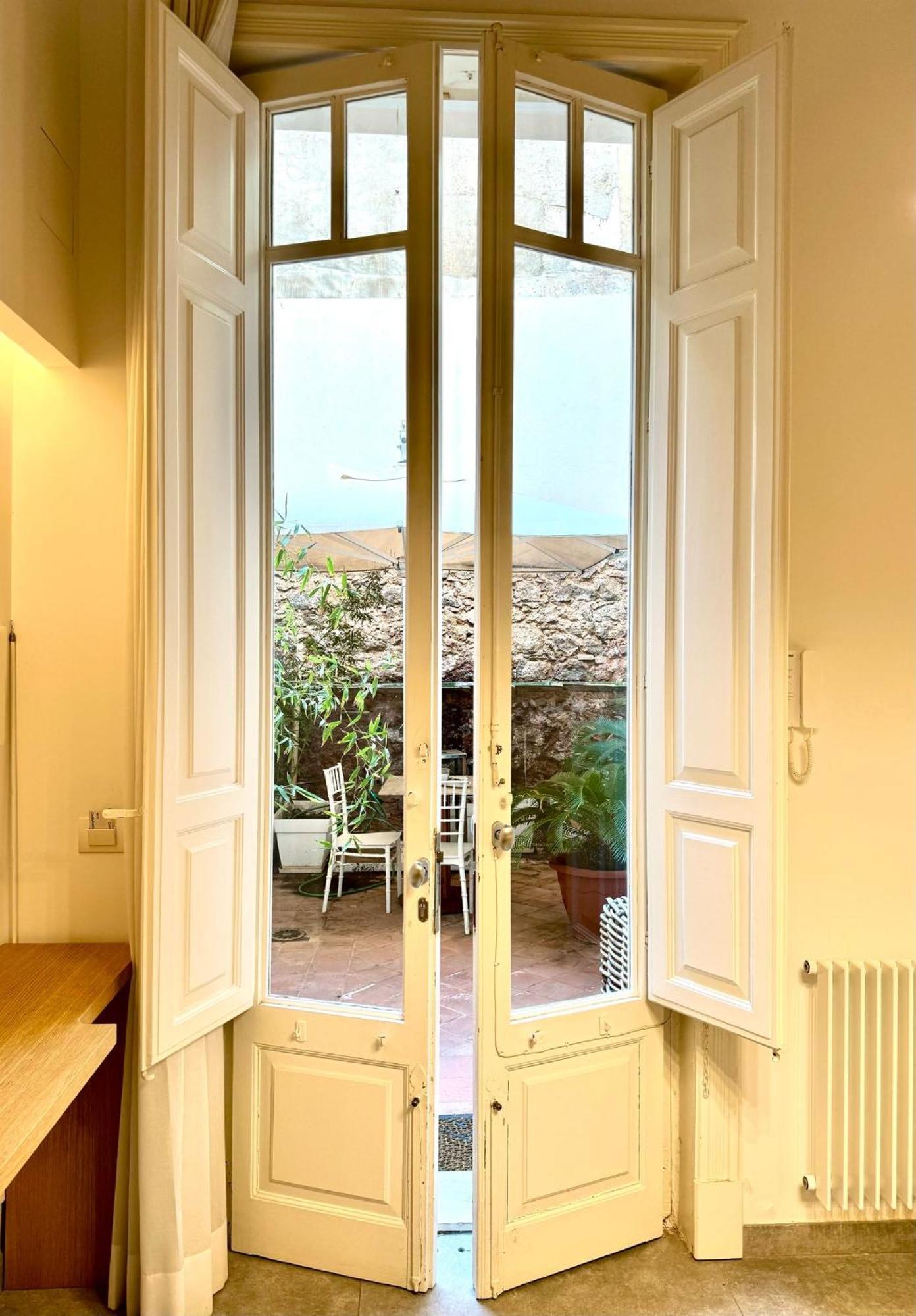 Cortile Nobile Luxury Suites Катания Екстериор снимка